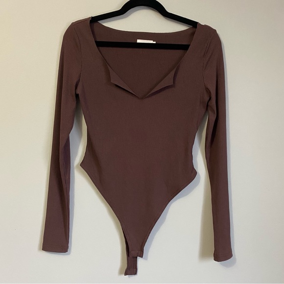 Meshki Malene Seamless Longsleeve Bodysuit in Mauve - Picture 3 of 7